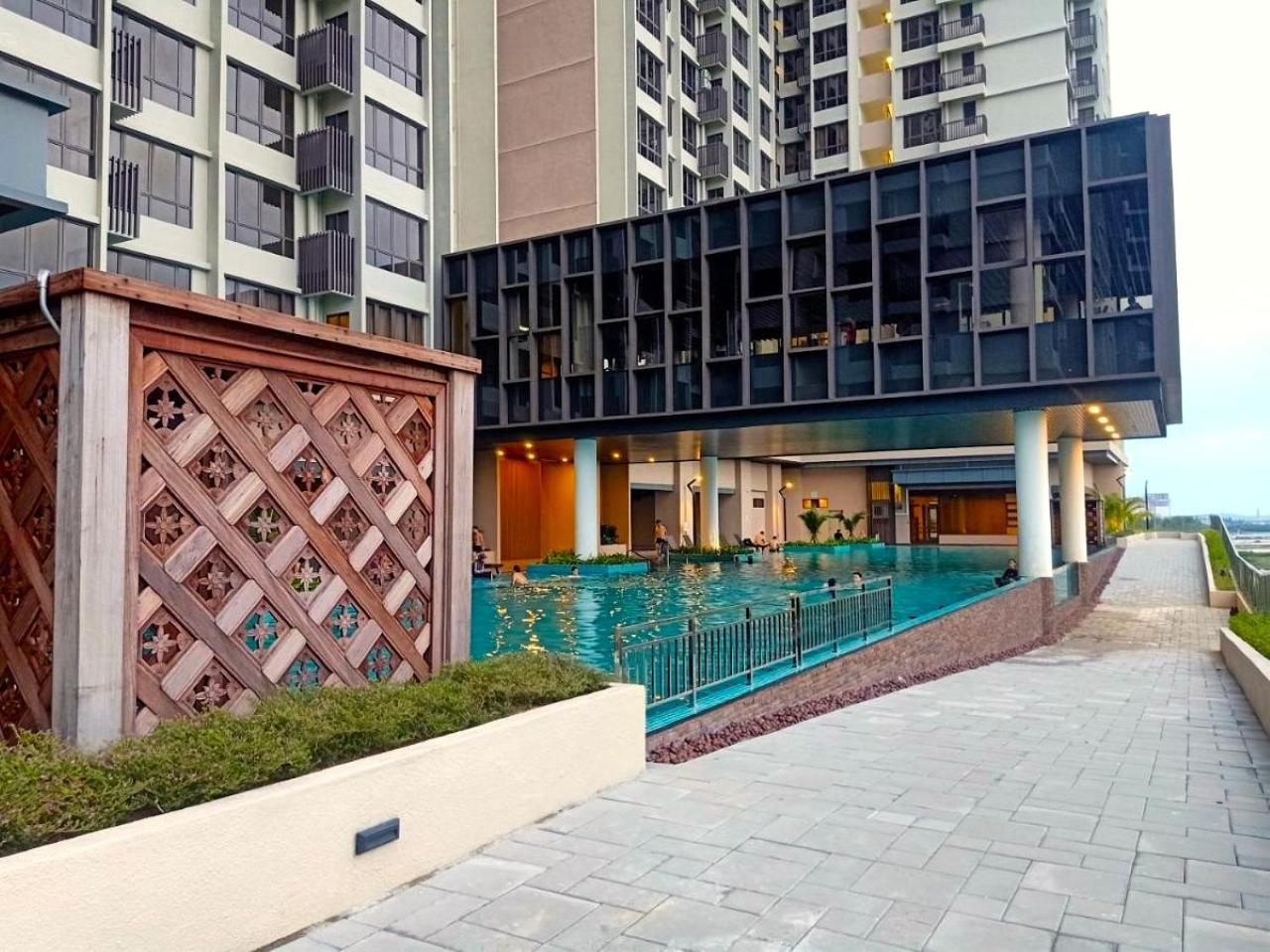 Bali Residences *